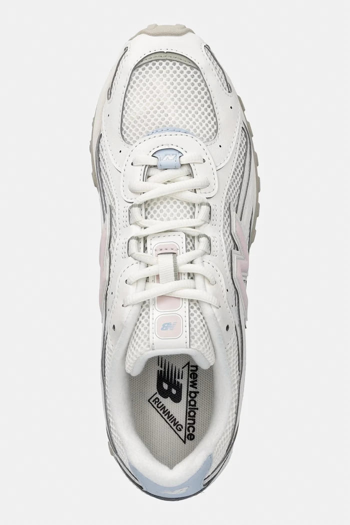 New Balance 204 маратонки дамски