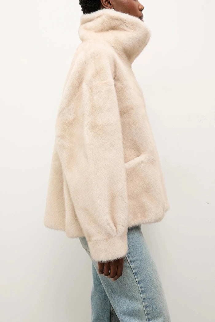 Яке Answear.LAB