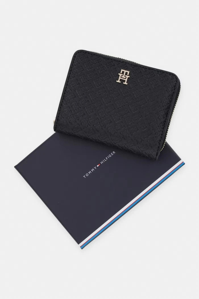 Tommy Hilfiger kadın cüzdanı
