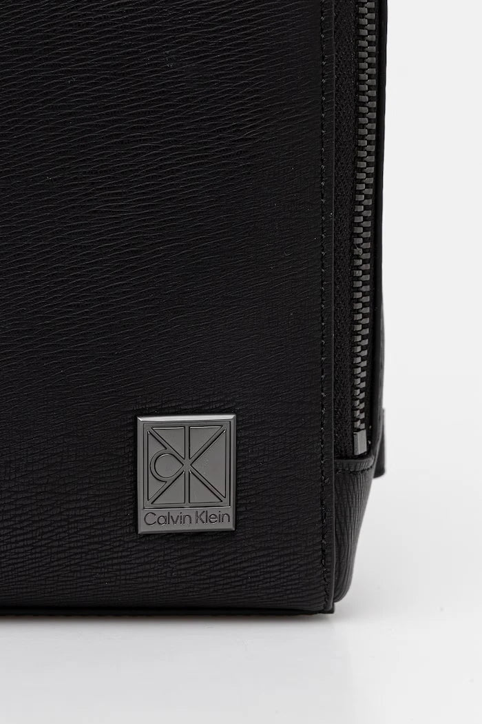 Calvin Klein erkek suni deri boyun çantası