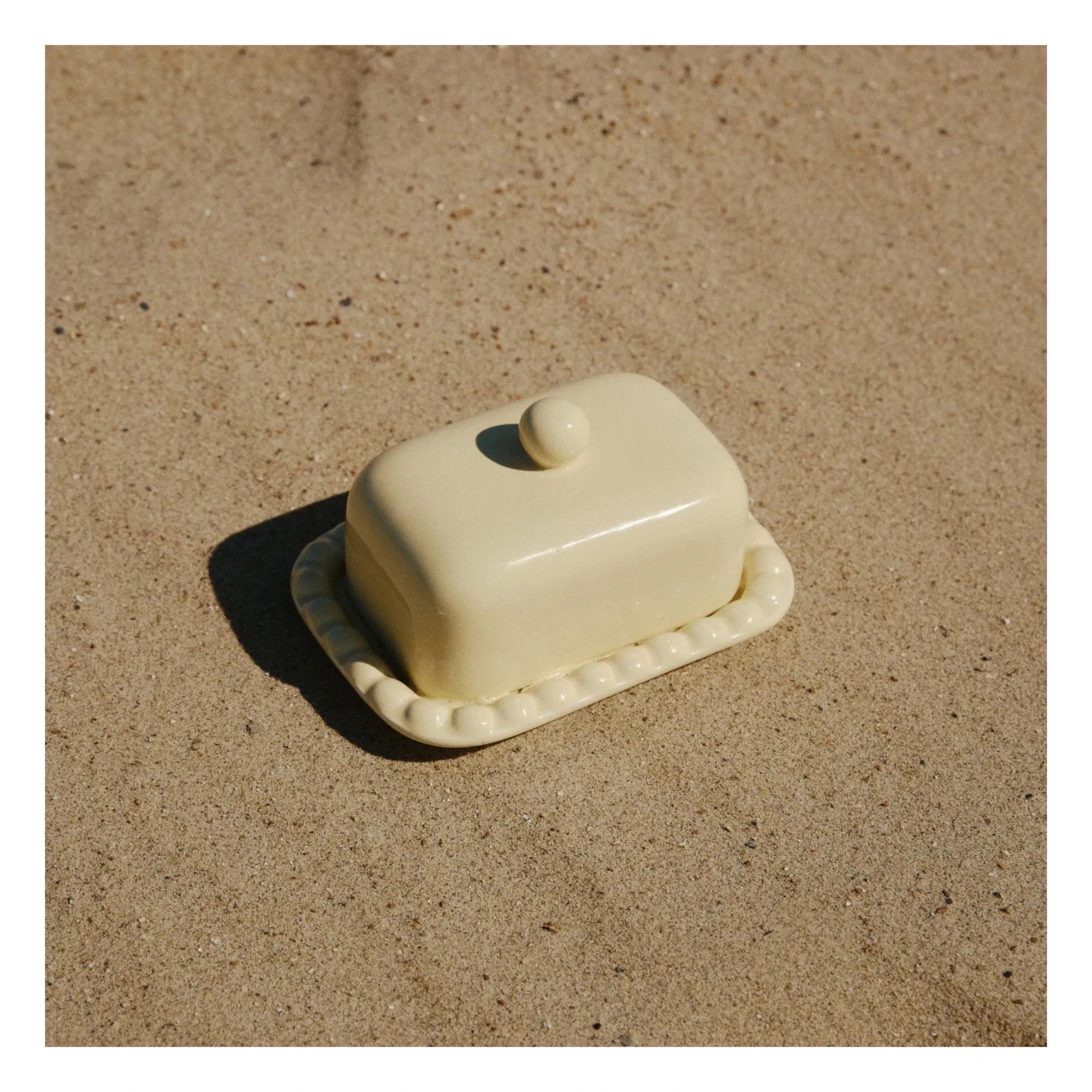 Denise - Dakota butter dish | Pale yellow