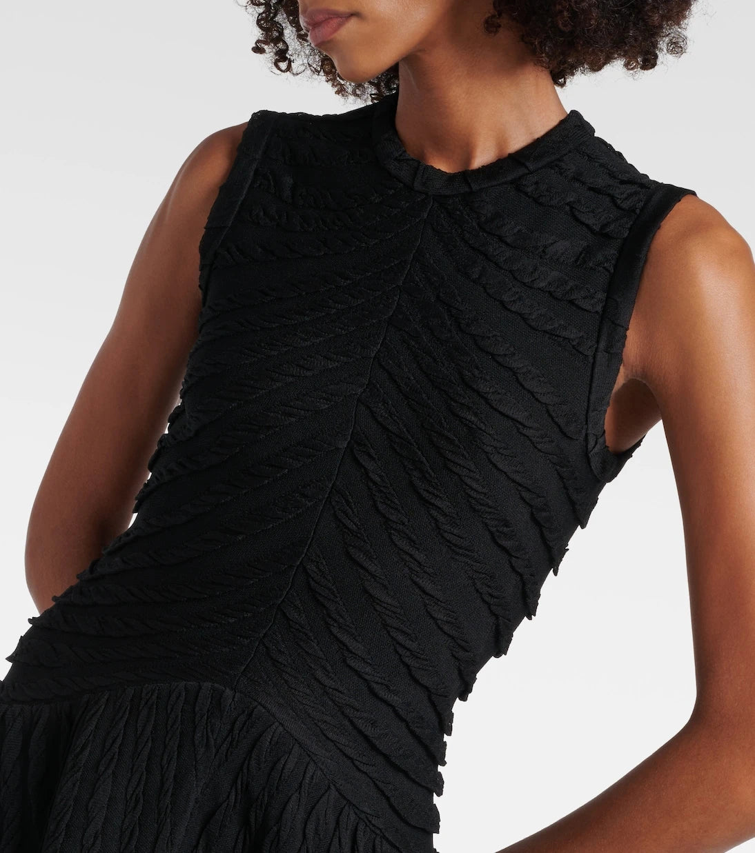 Alaïa - فستان ميدي بتصميم مزموم