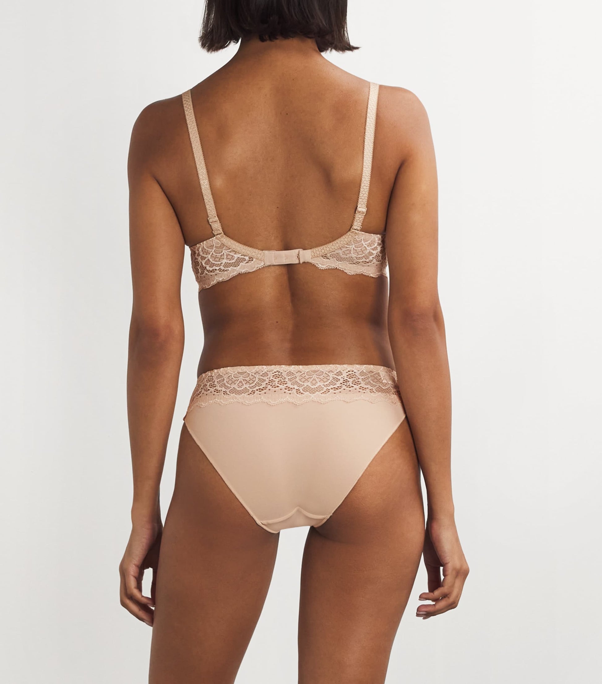 Simone Perele Lace Caresse Plunge Bra 739 PEAU ROSE