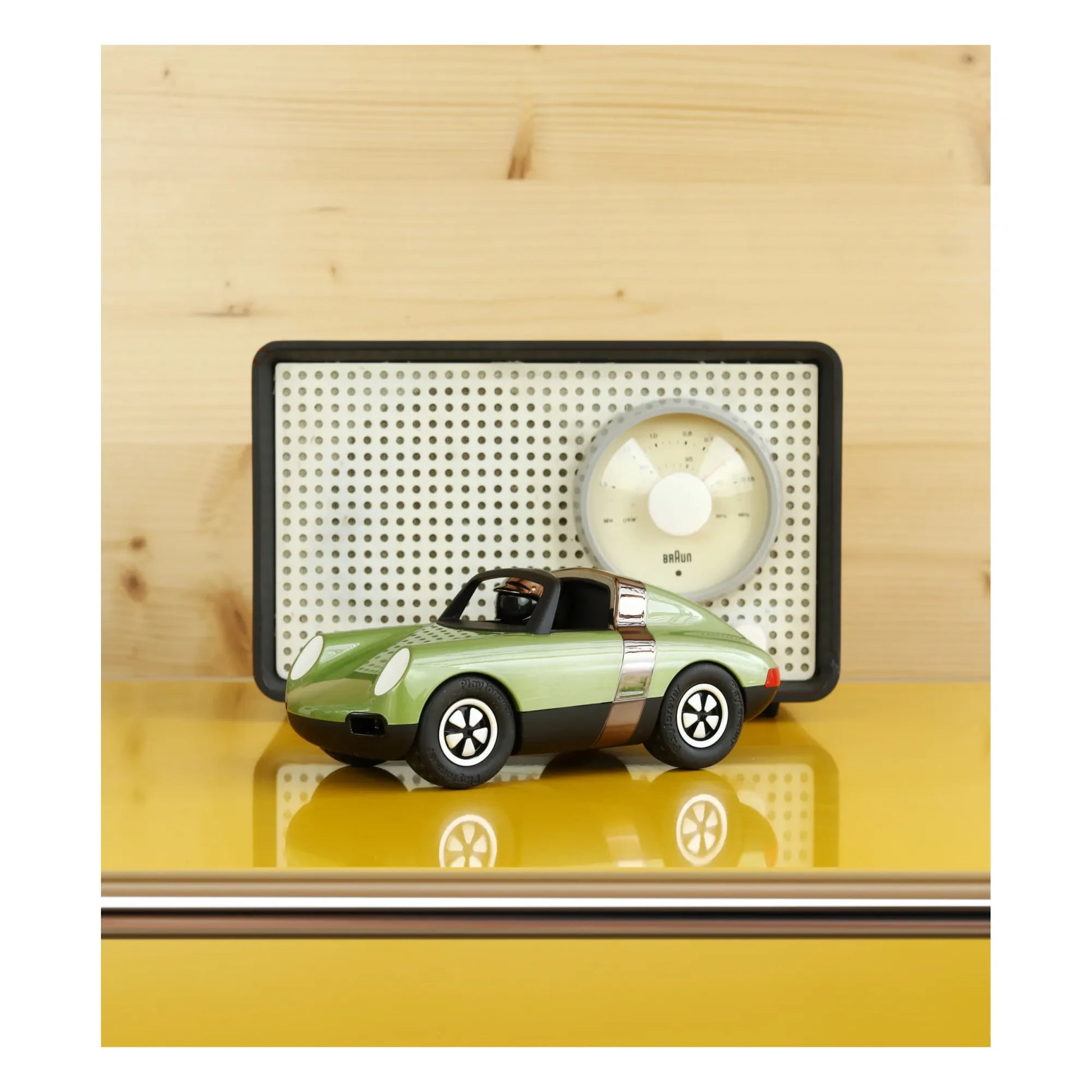 Playforever - Luft Car | Olive green