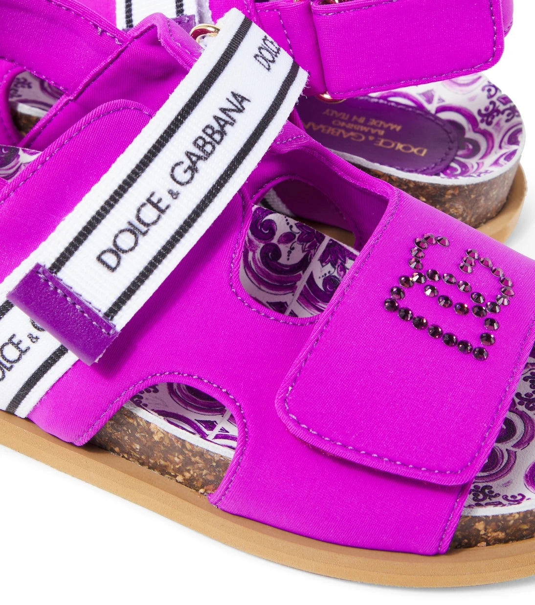 Dolce&Gabbana Kids - صنادل مزينة بشعار DG