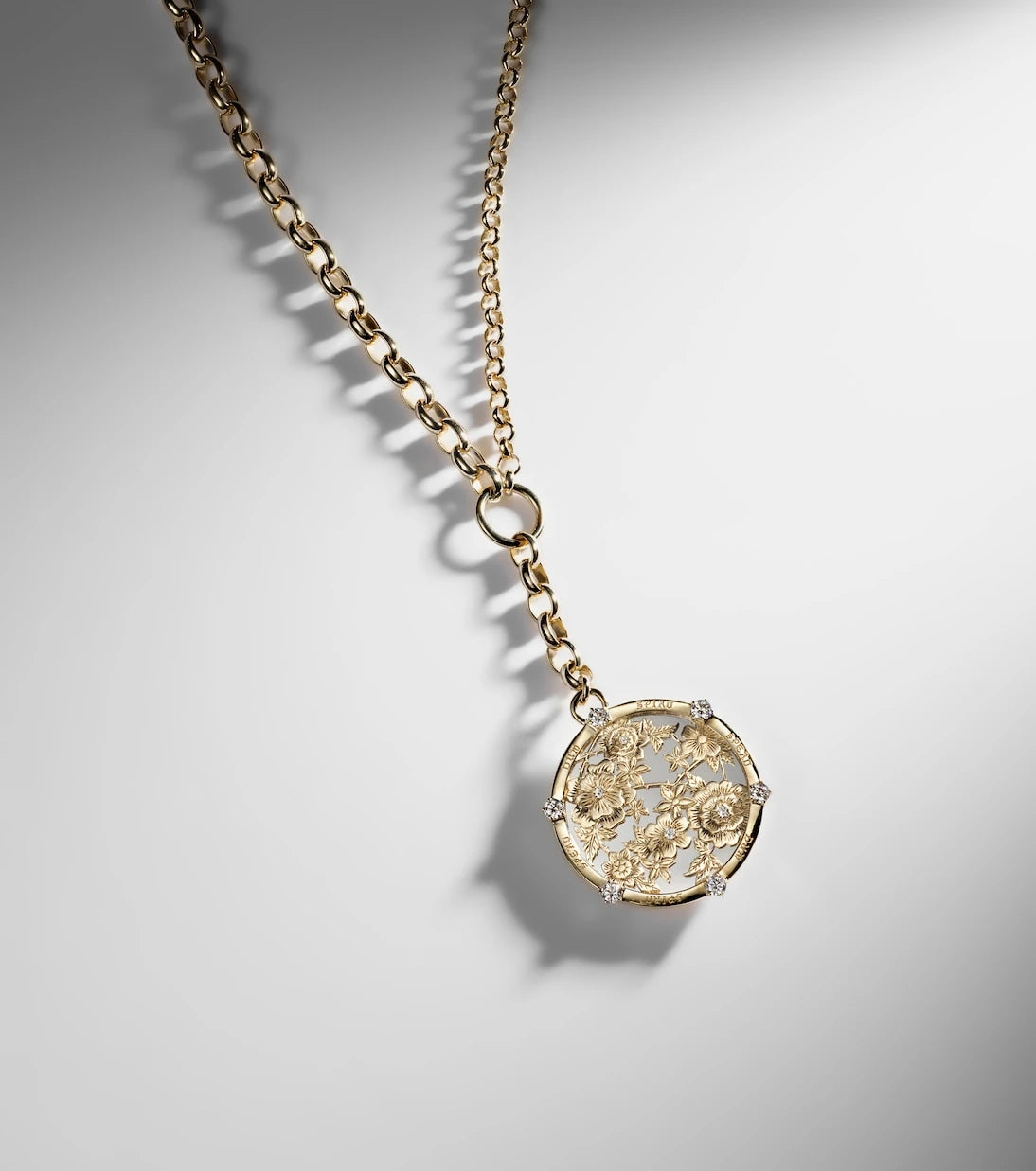FoundRae - 18kt gold pendant necklace with diamonds