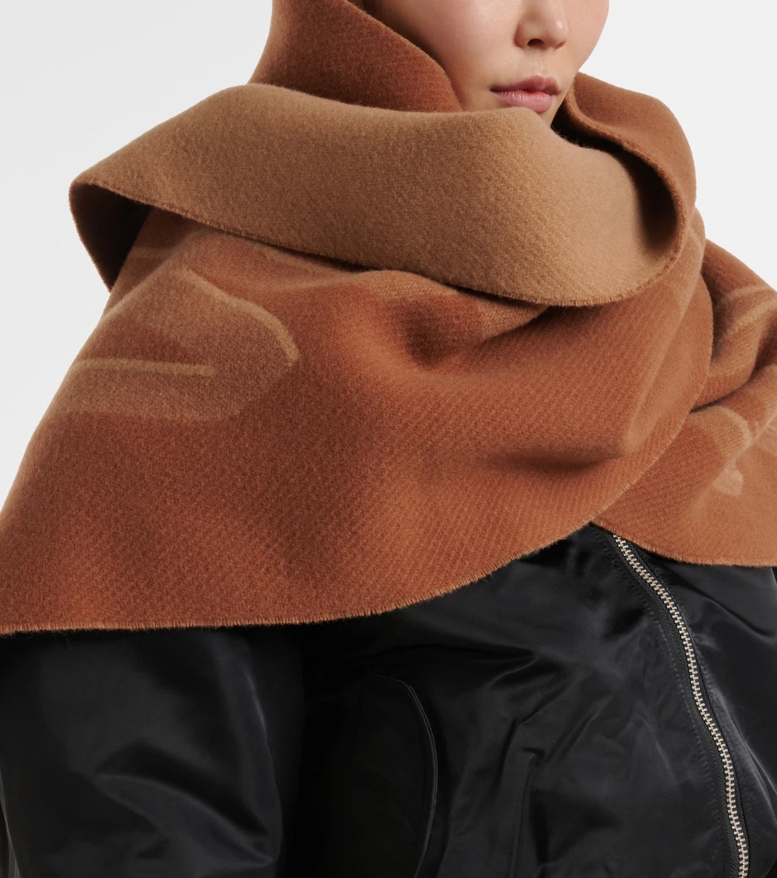 Balenciaga - Wool and cashmere scarf