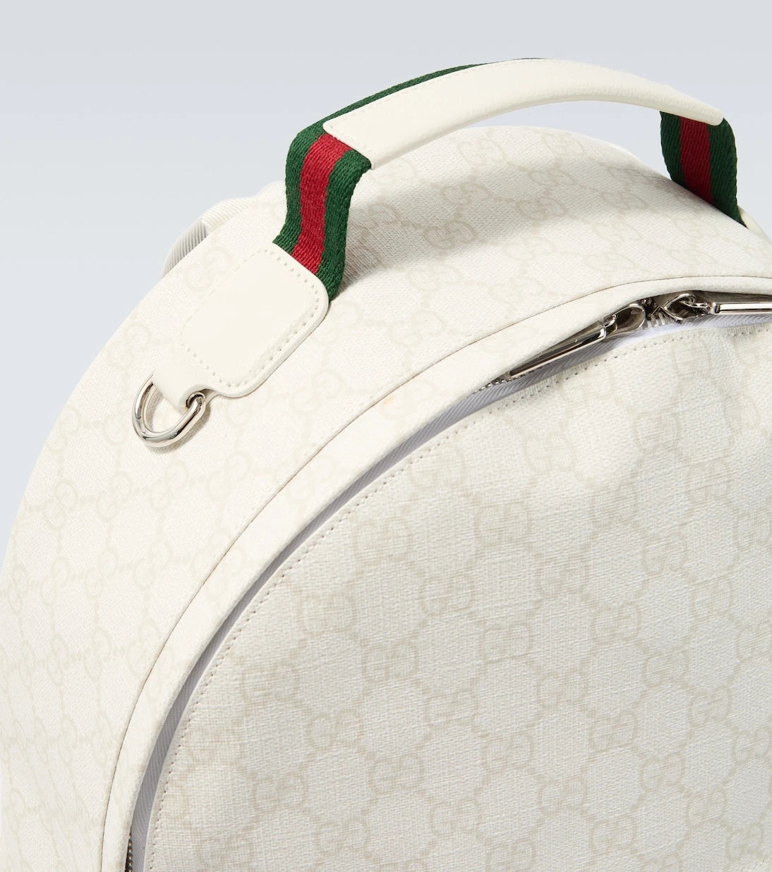 Gucci - GG Canvas Medium backpack
