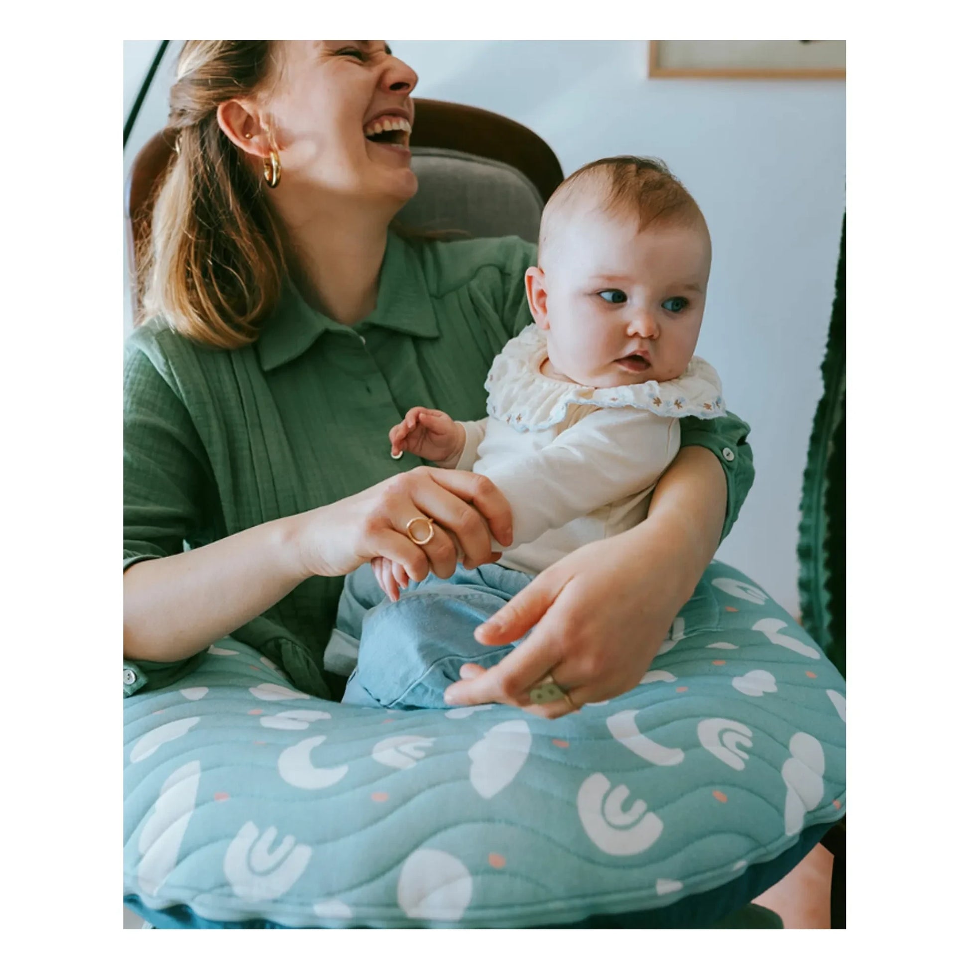 Mumade - Inflatable nursing cushion | Mint Green