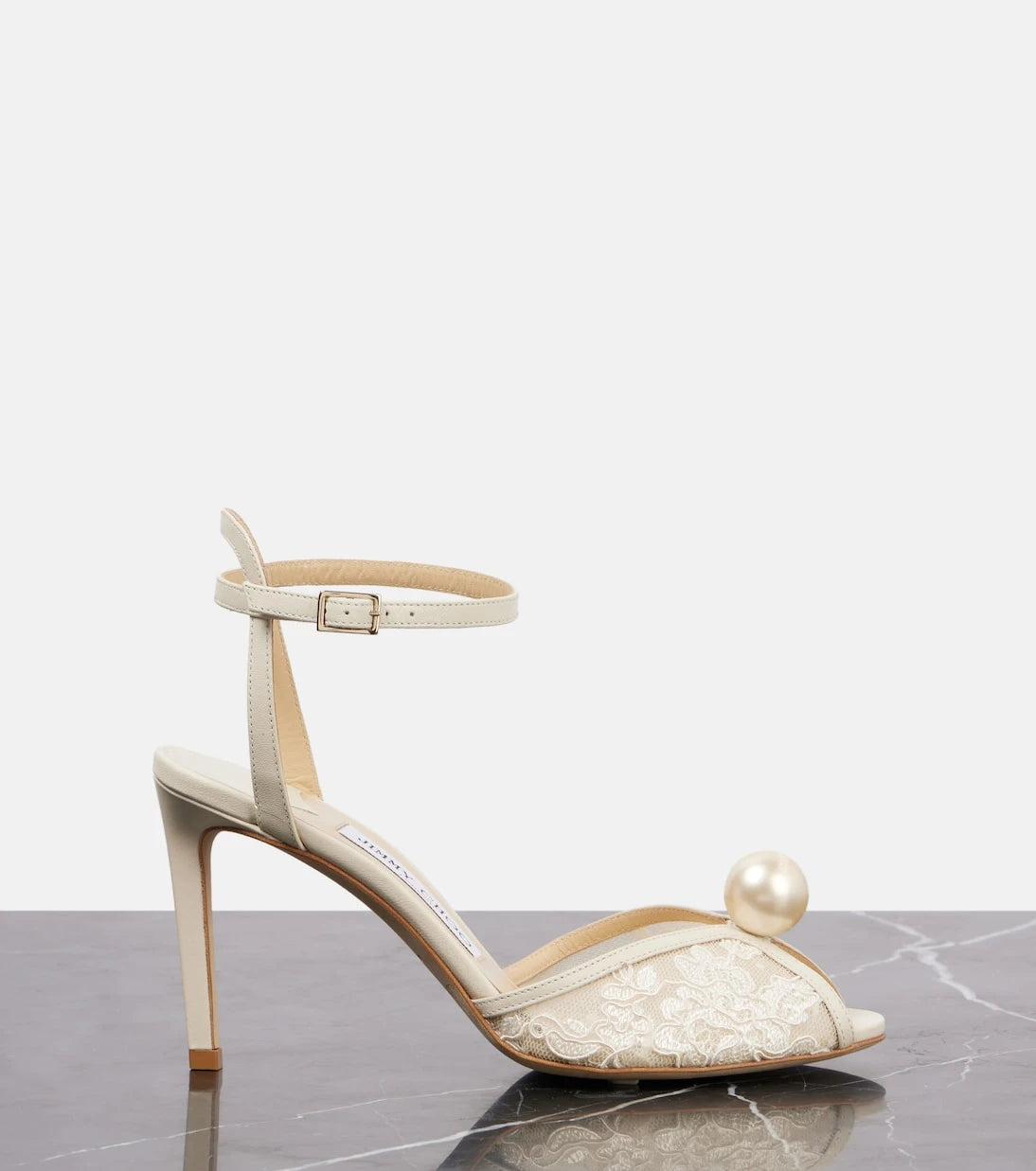 Jimmy Choo - صندل "ساكورا 85" من الجلد والدانتيل