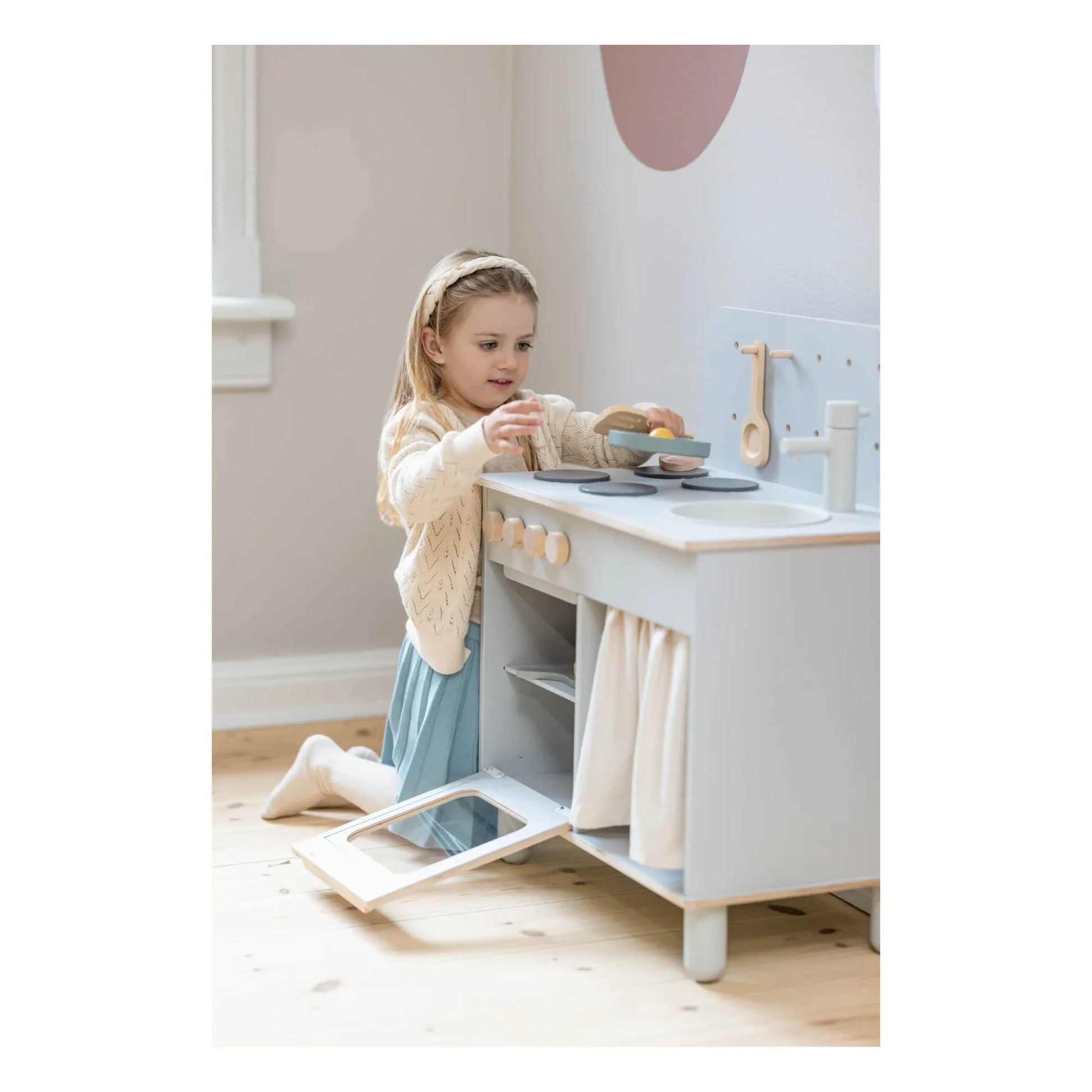 Flexa - Wooden Play Kitchen | Light grey