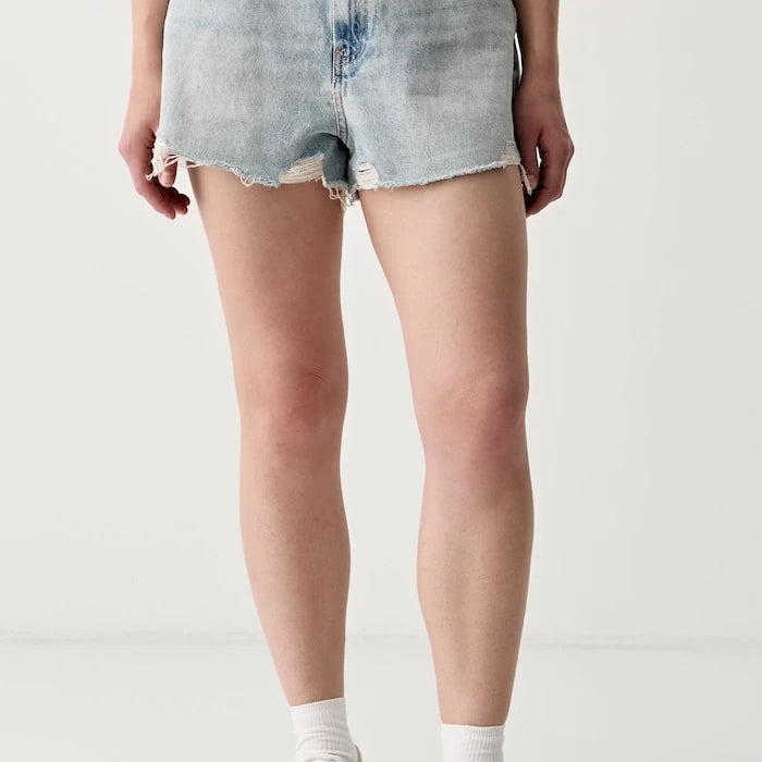 Tommy Hilfiger kadın denim kısa pantolon