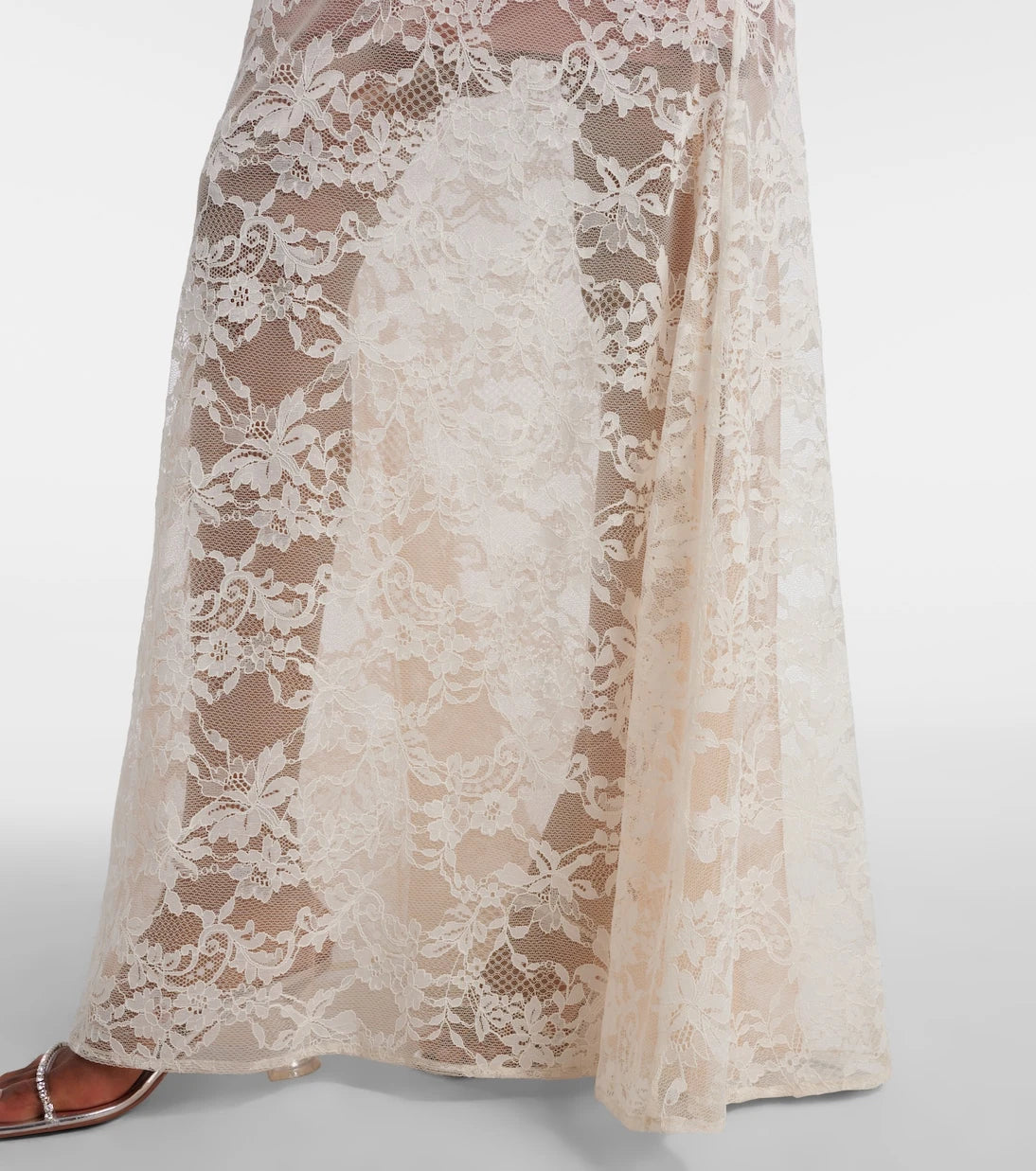 Self-Portrait - Floral-appliqué lace gown