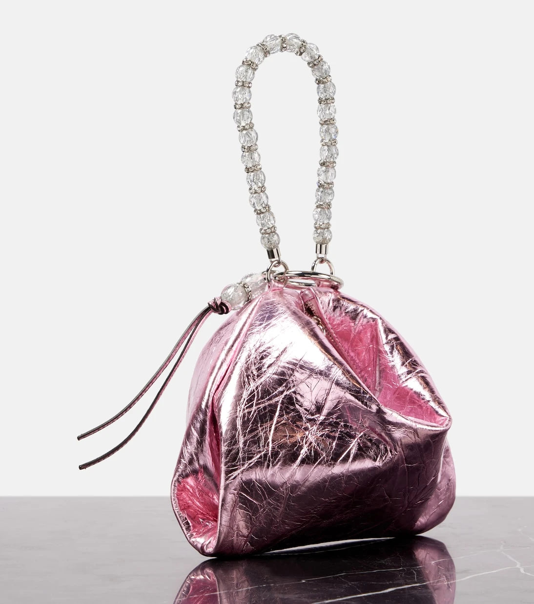 Jimmy Choo - حقيبة كلاتش كالي صغيرة من الجلد الميتاليك