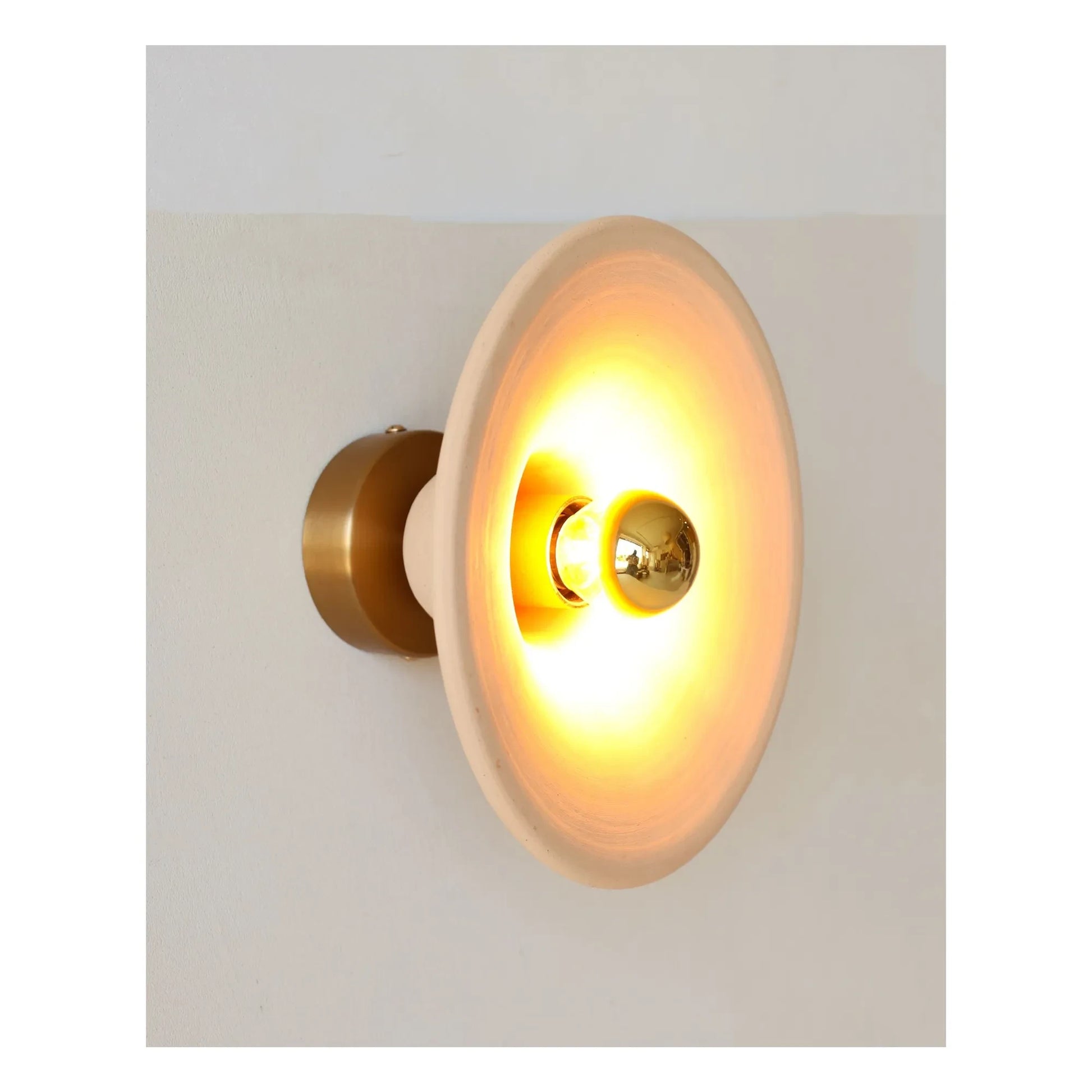 Masamé - Gigaro raw ceramic wall lamp | Terracotta
