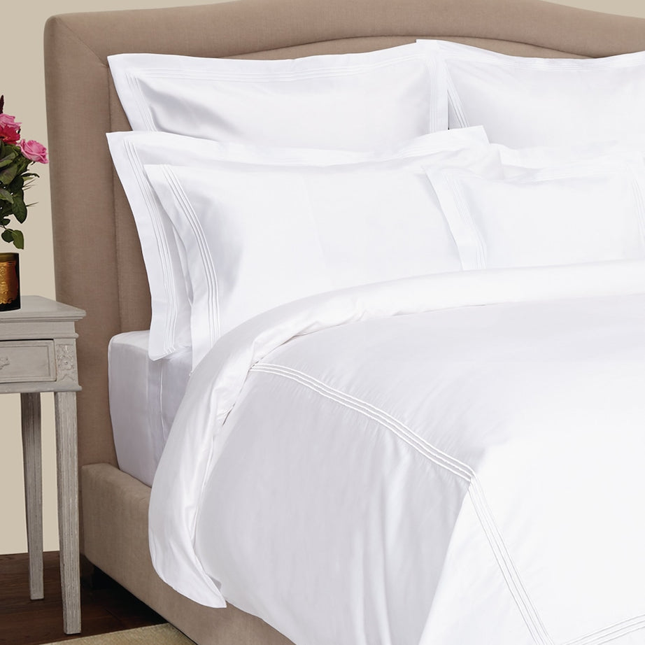 Lancaster Double Flat Sheet (230cm x 275cm)