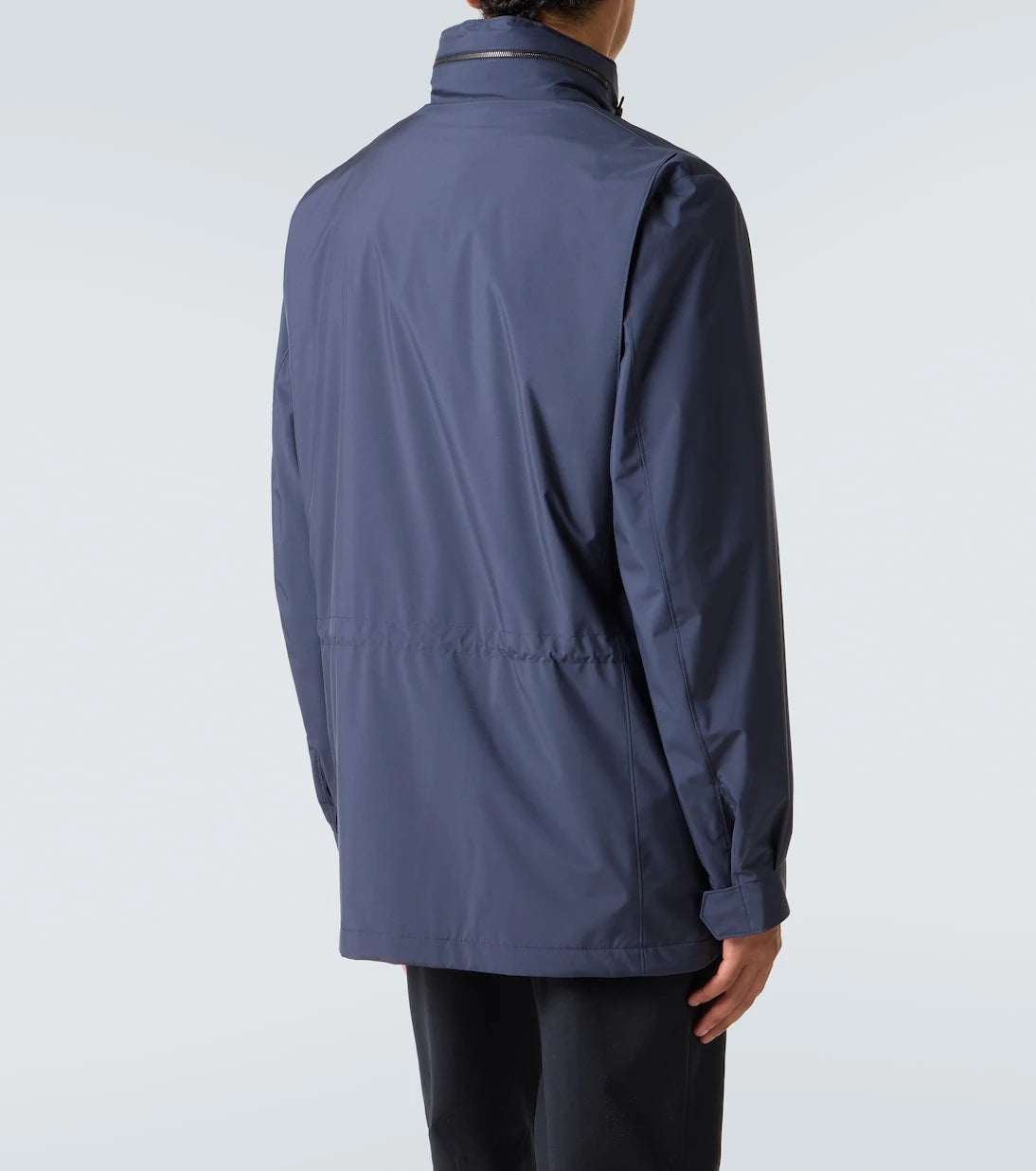 Loro Piana - سترة ترافيلر الميدانية التقنية