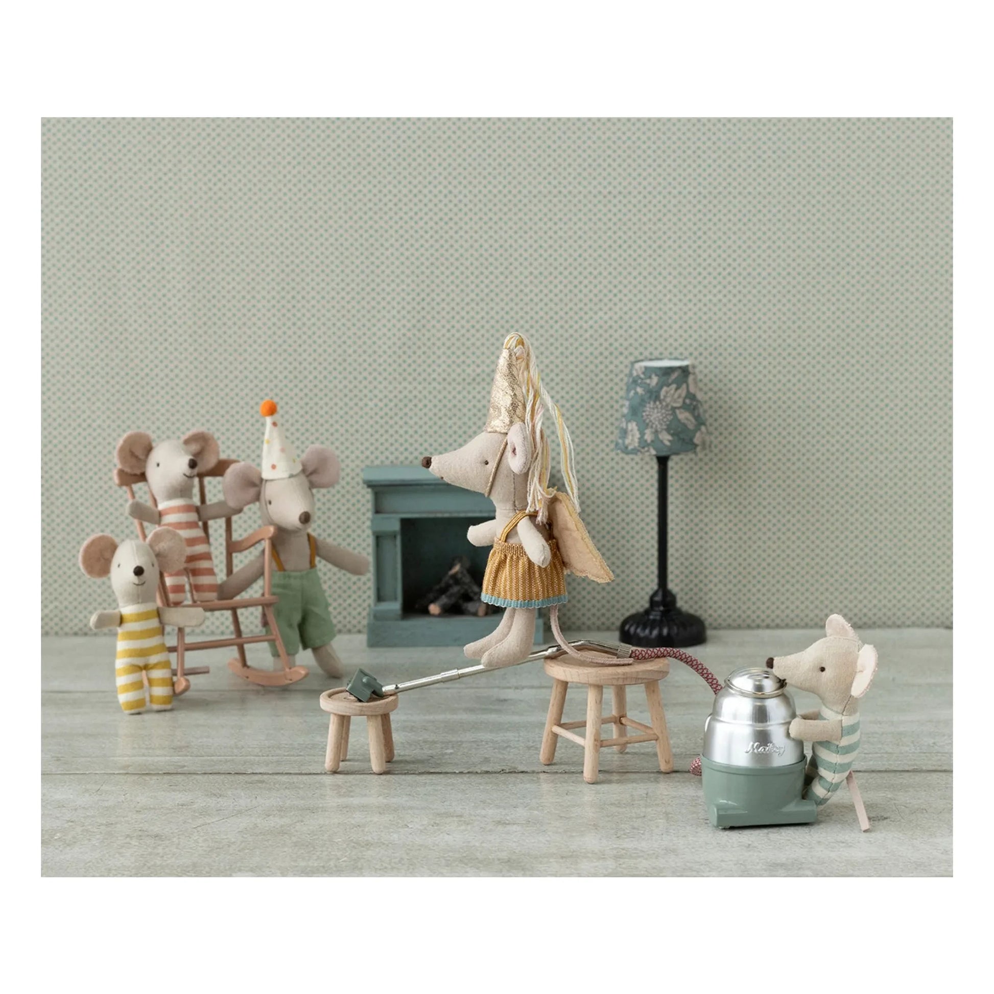 Maileg - Baby mice in matching box