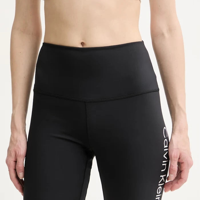 Calvin Klein Performance спортен къс панталон дамски