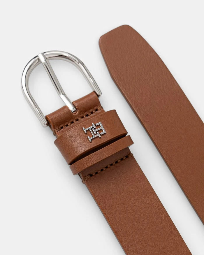 Tommy Hilfiger kadın deri kemer