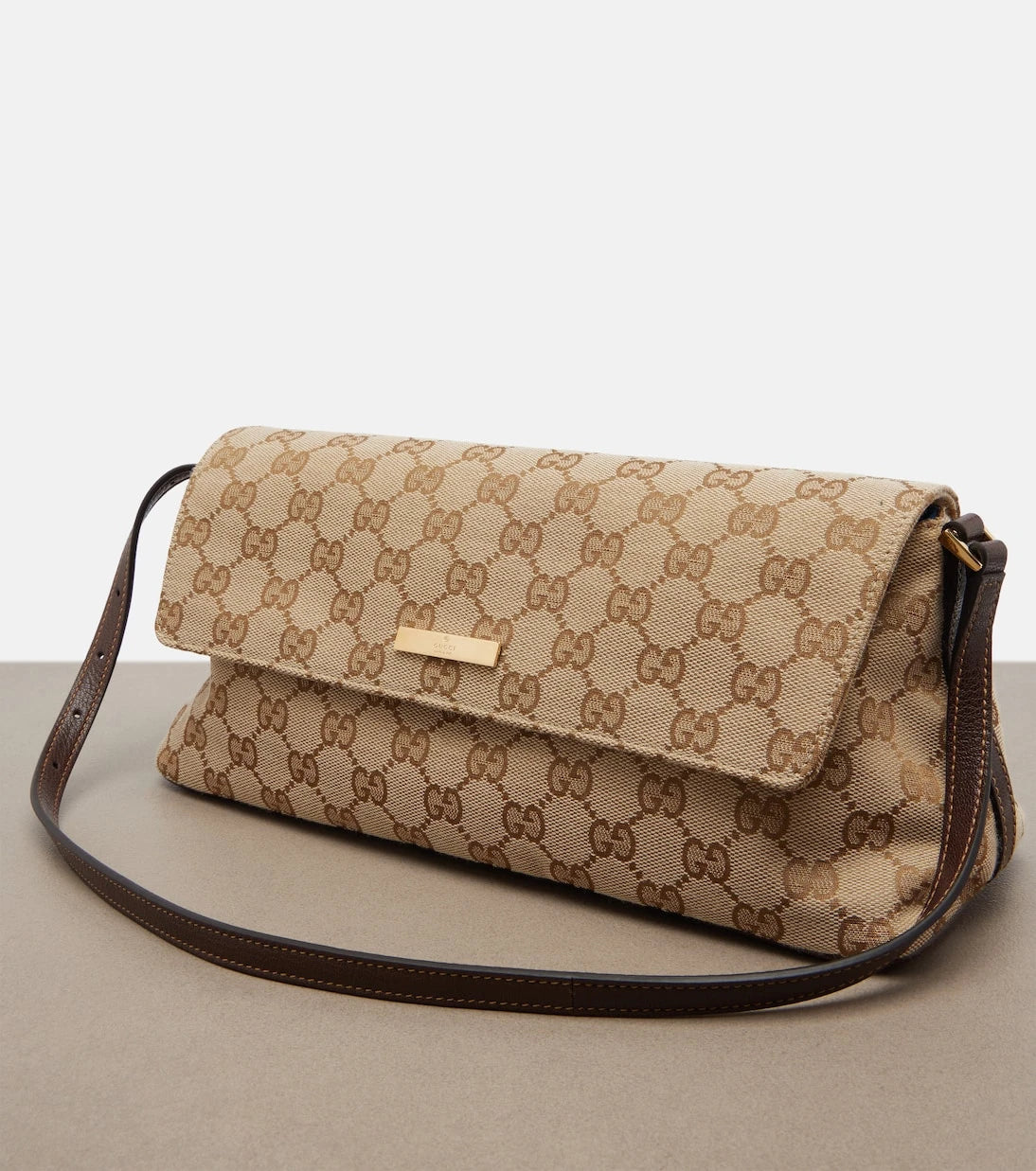 Gucci - Madison Medium GG canvas shoulder bag