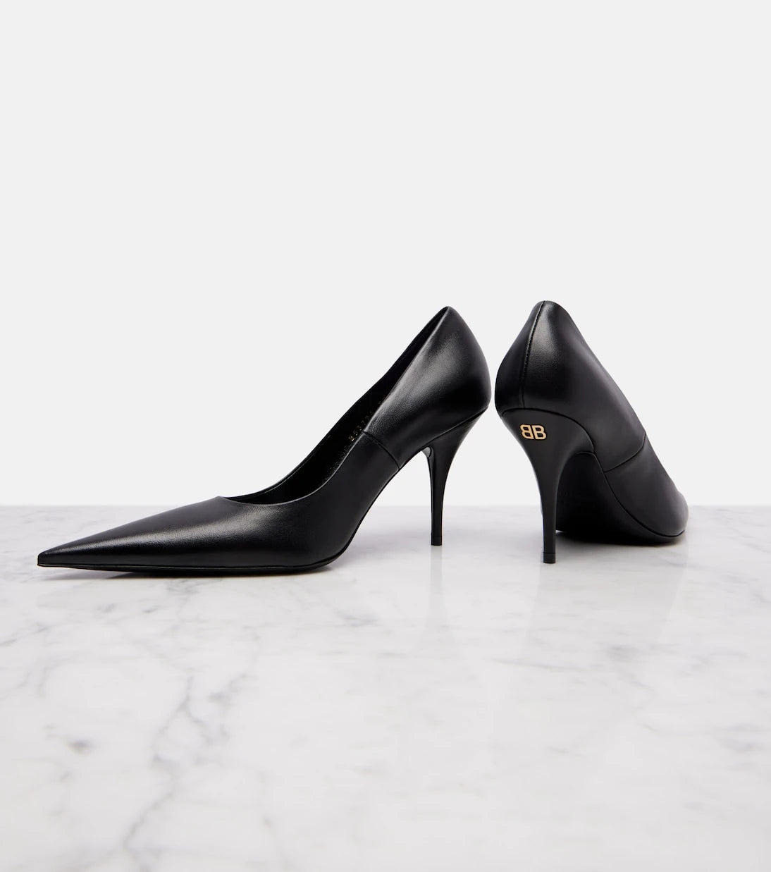 Balenciaga - حذاء أفنيو 90 الجلدي بكعب عالٍ