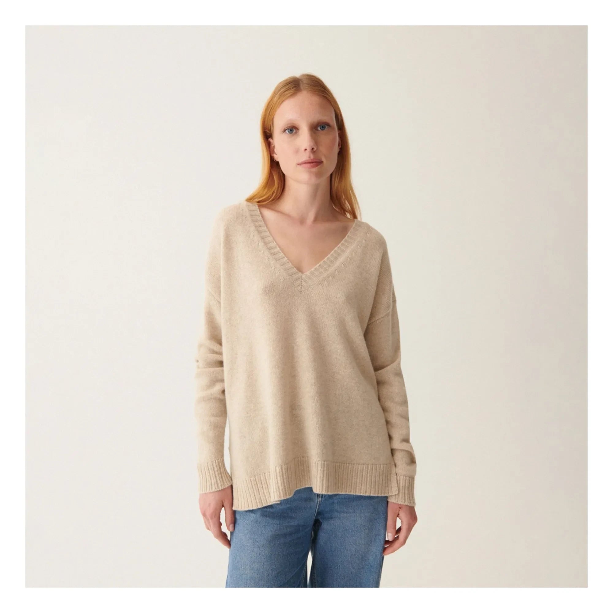 Bompard - Cashmere V-neck sweater | Oats
