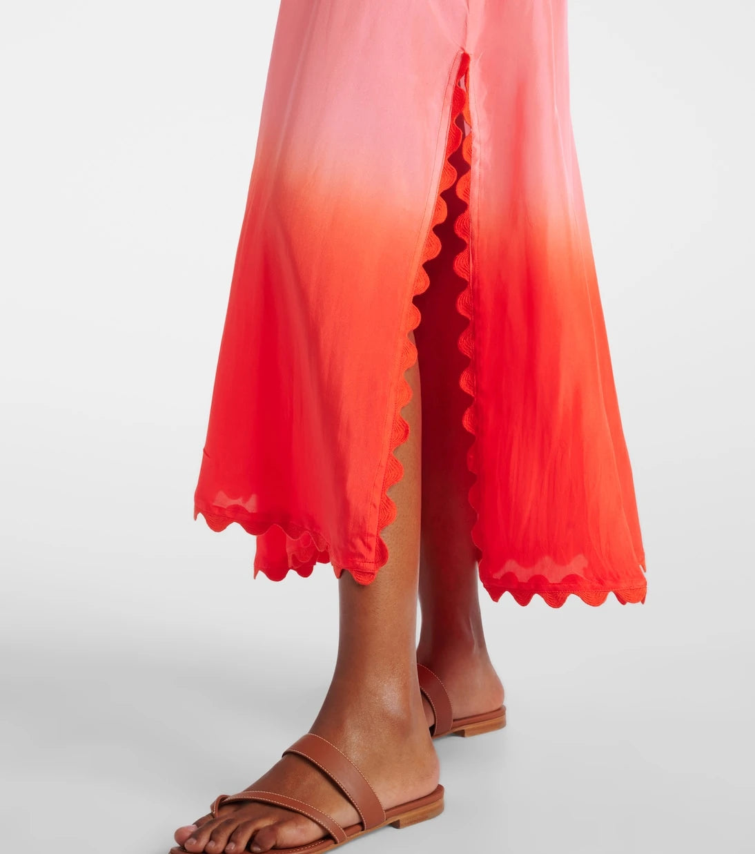 Juliet Dunn - Scalloped silk slip dress