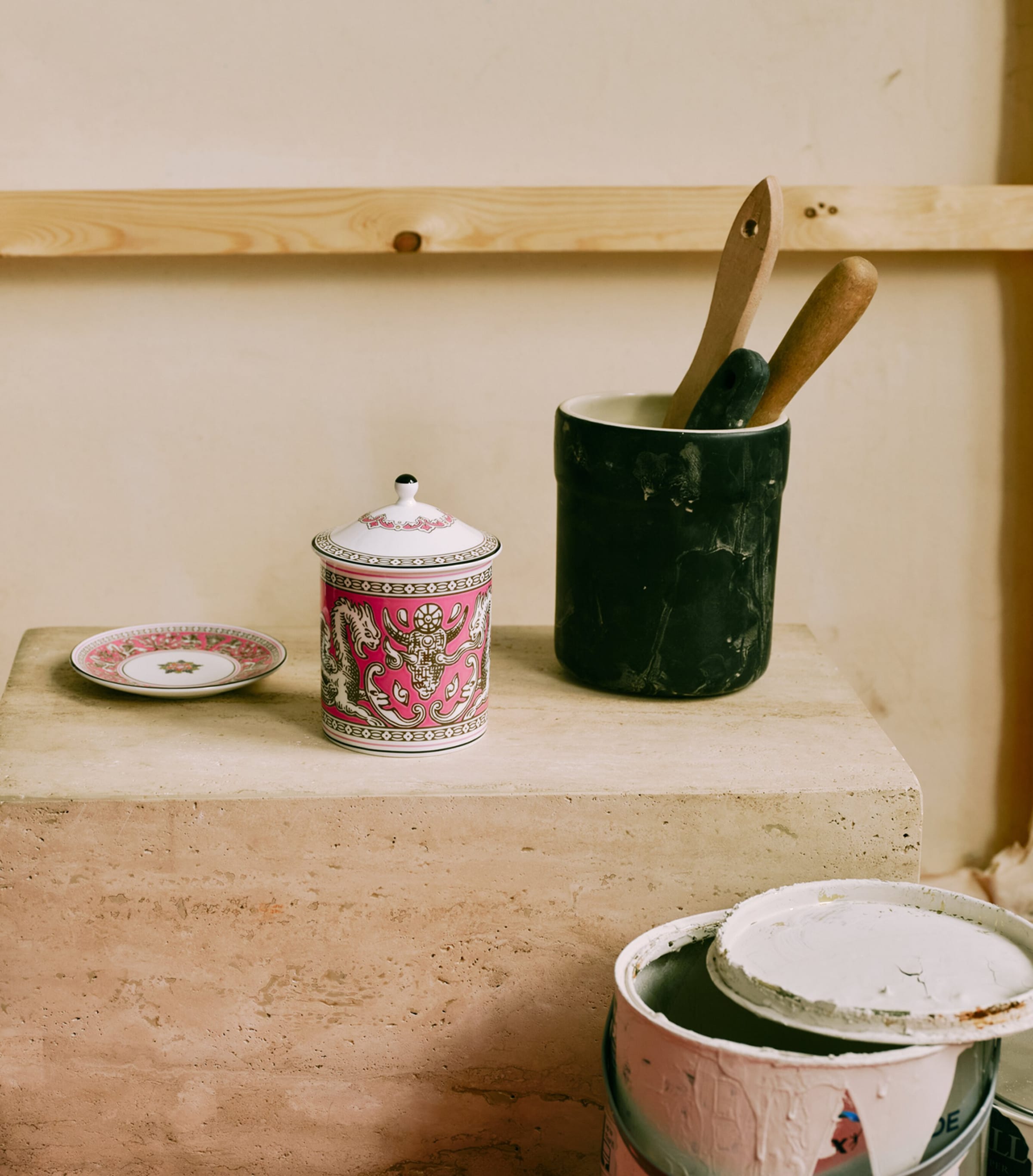 Florentine Fuchsia Scented Candle (800g)