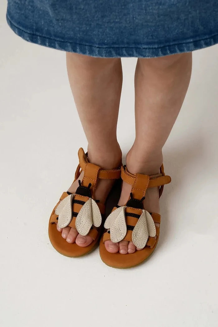 Donsje çocuklar için nubuk sandalet Iles Sky Sandals Bee
