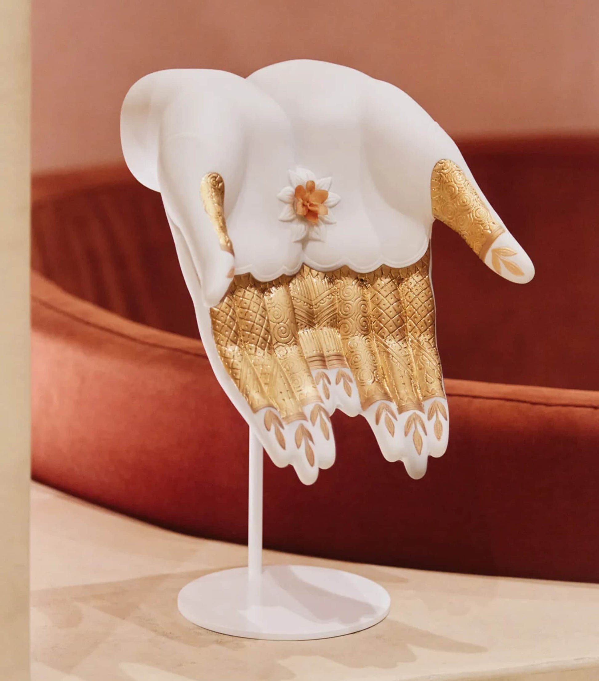 Lladró Porcelain Abundance Mudra (32cm)