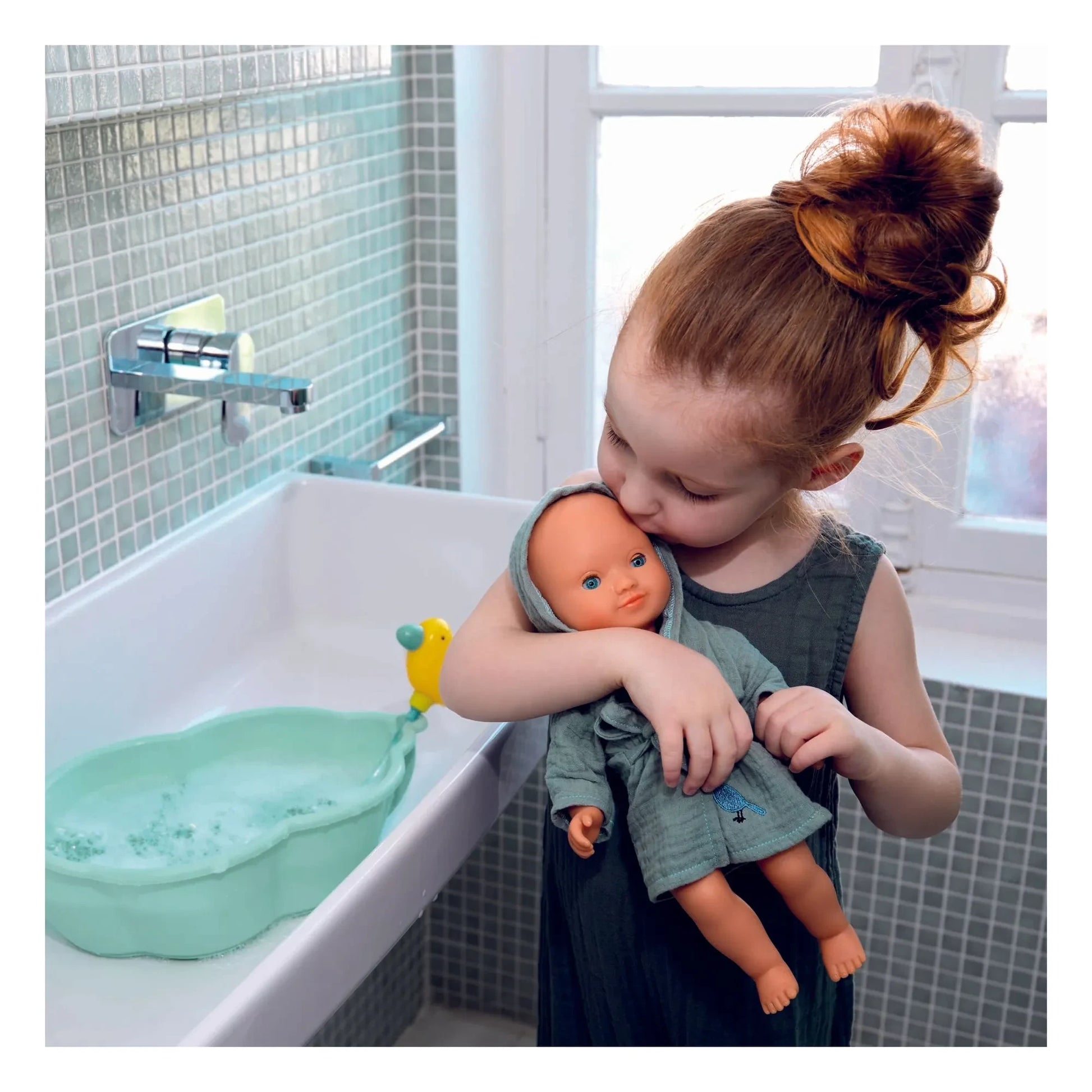 Djeco - POMEA - Olive bather