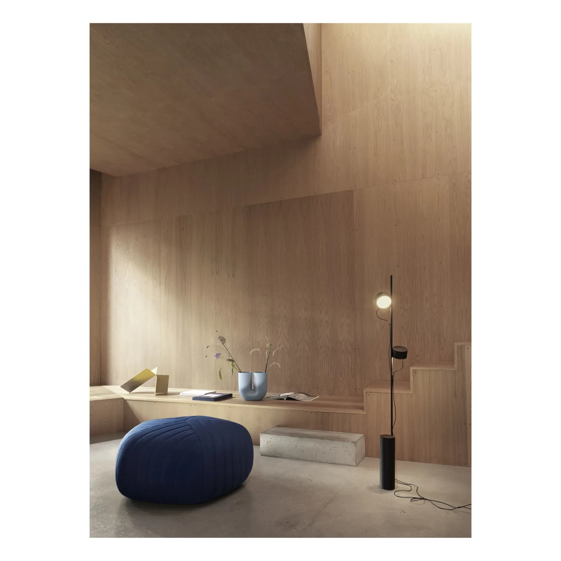Muuto - Floor Lamp | Black