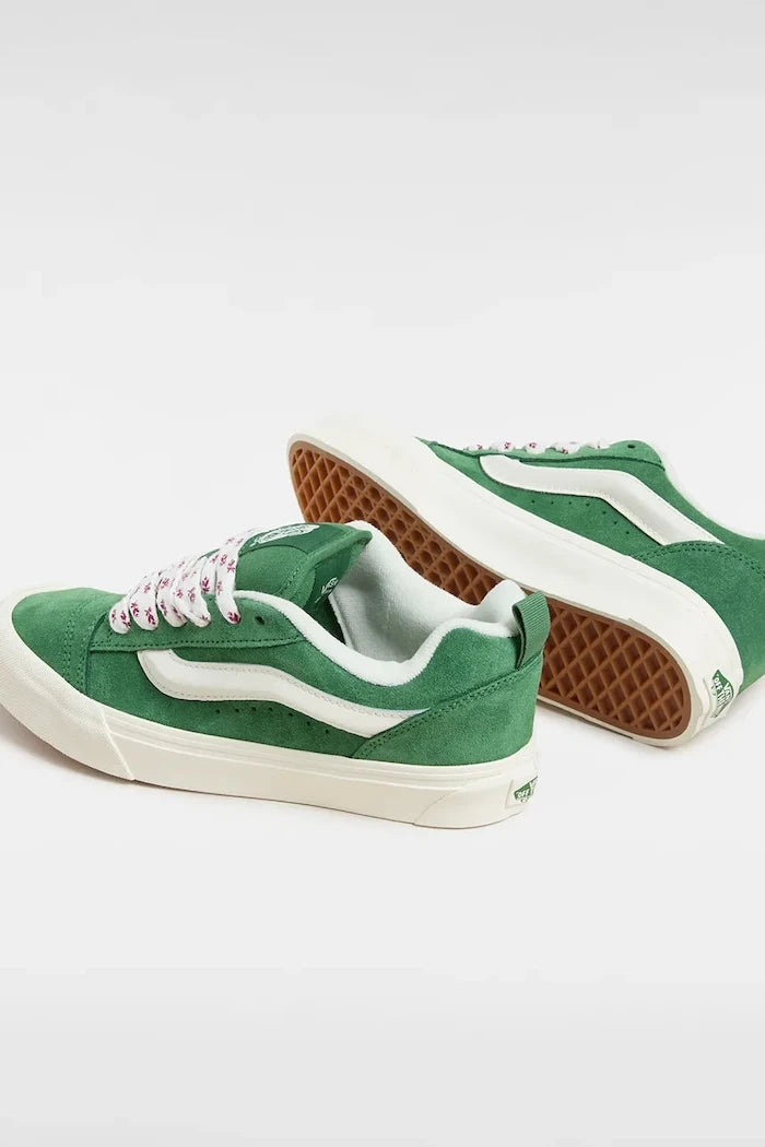 Велурени кецове Vans Knu Skool
