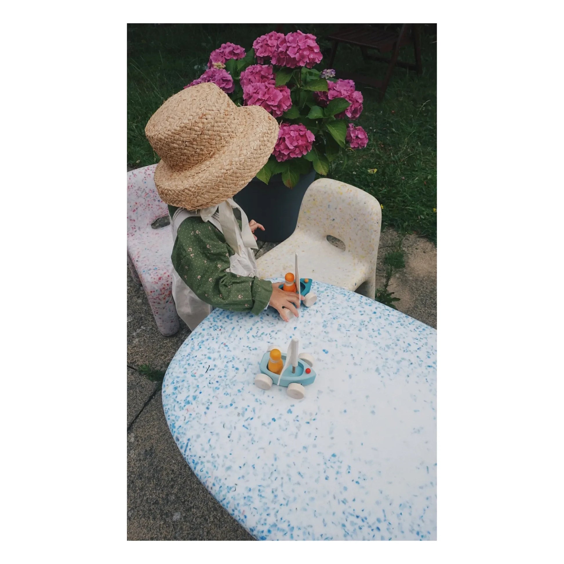 ecoBirdy - Luisa Table | Ocean