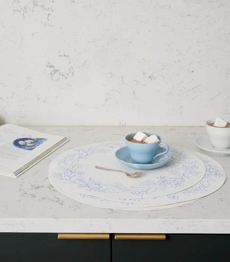x Martha Stewart Wreath Placemat (38cm)