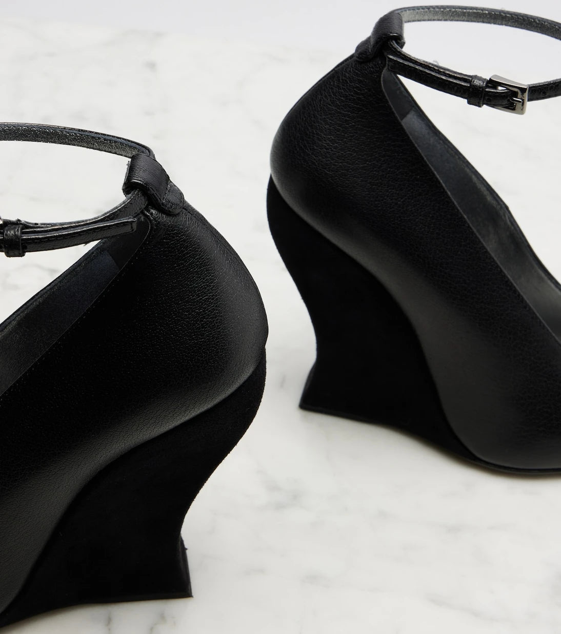 Alaïa - 110 leather wedges