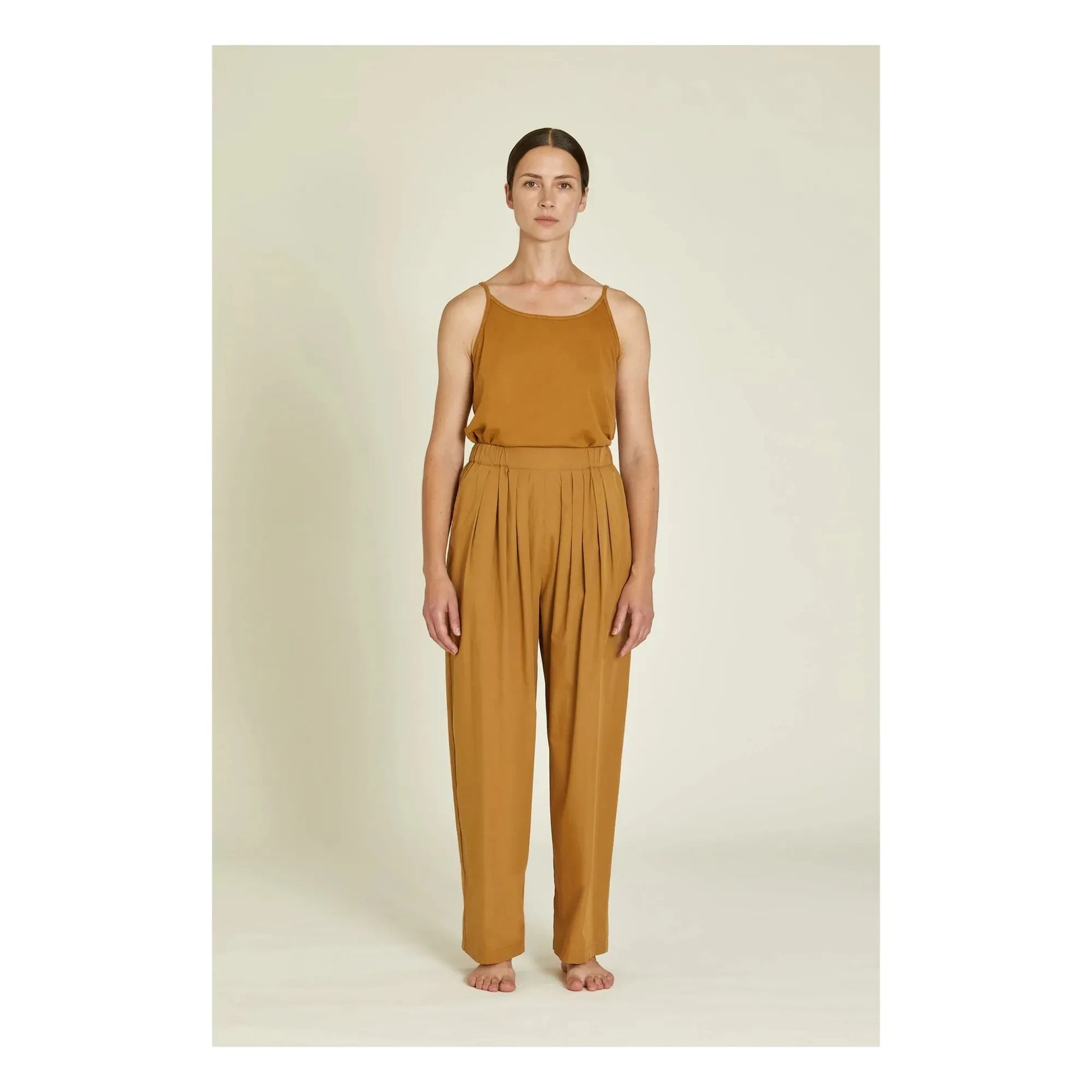 Black Crane - Organic Cotton Poplin Drawstring Trousers | Camel