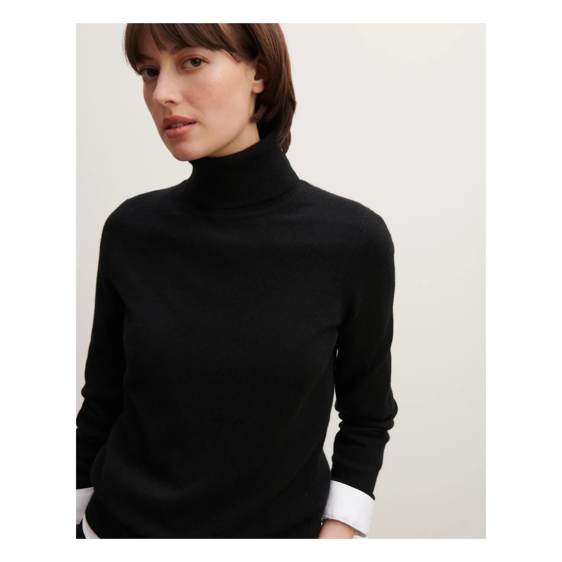 Bompard - Classic Cashmere Roll Neck Sweater | Charcoal grey