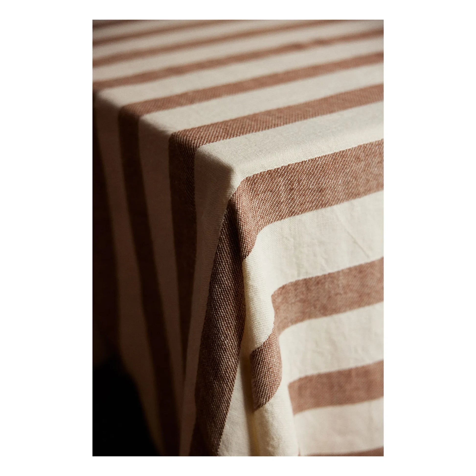 Gabrielle Paris - Bastide linen tablecloth | Terracotta