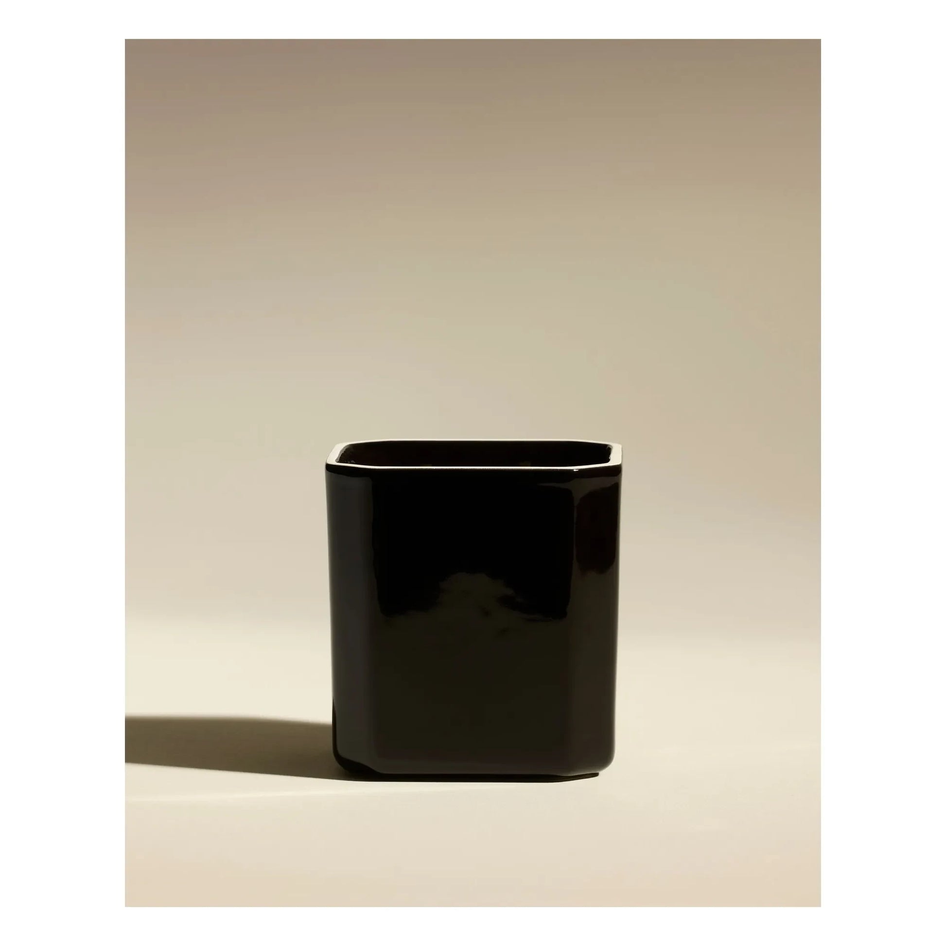 Maison Sarah Lavoine - Facette candle - Black amber