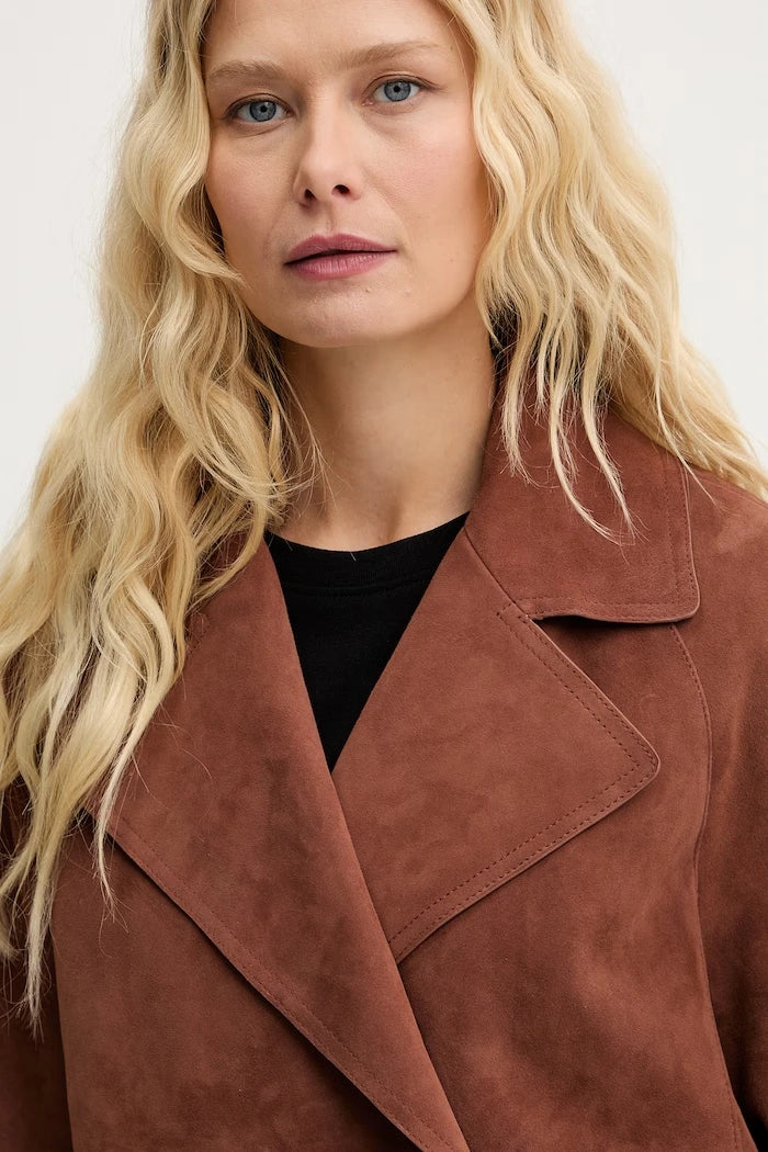 Weekend Max Mara късо женско велурено SOSPIRO