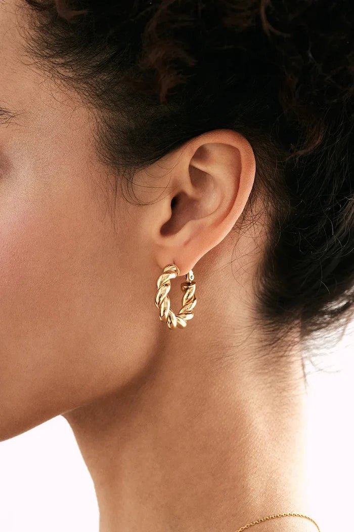 Pozlanmış gümüşten kadın küpeleri Mini milan gold Earrings