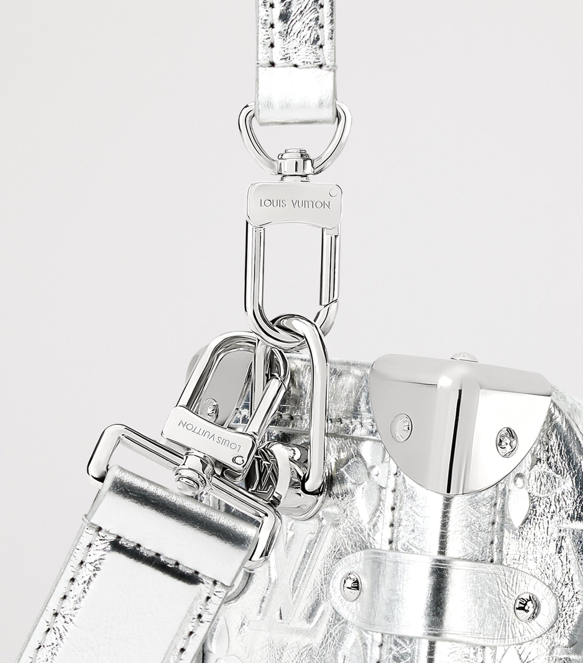 LOUIS VUITTON Leather Side Trunk MM Shoulder Bag