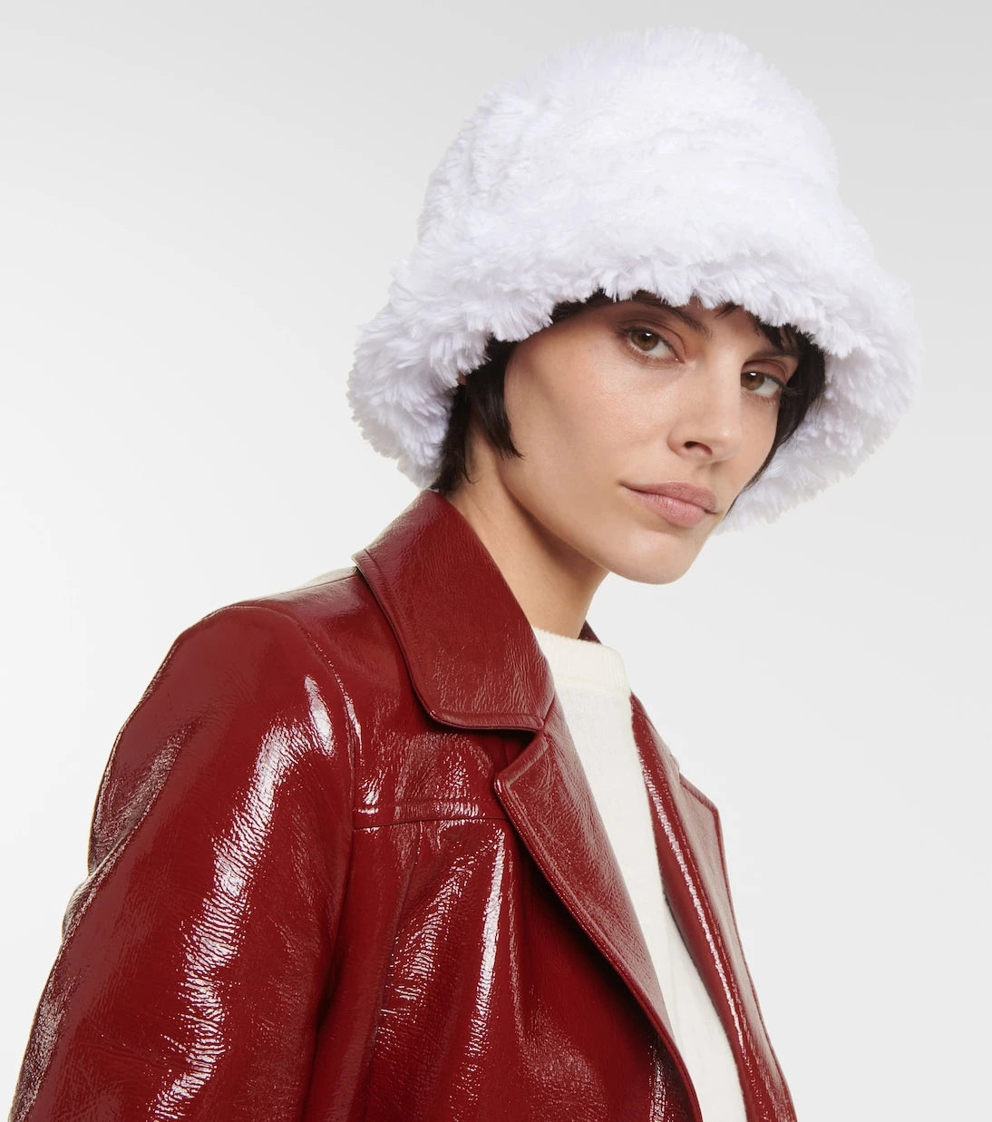 Ruslan Baginskiy - Faux fur bucket hat