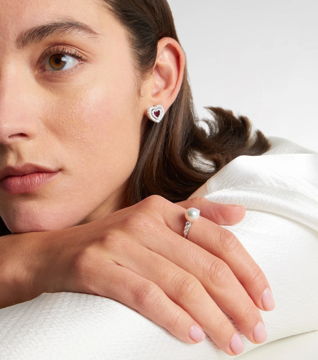 Mikimoto - İncili ve Pırlantalı 18 ayar beyaz altın yüzük