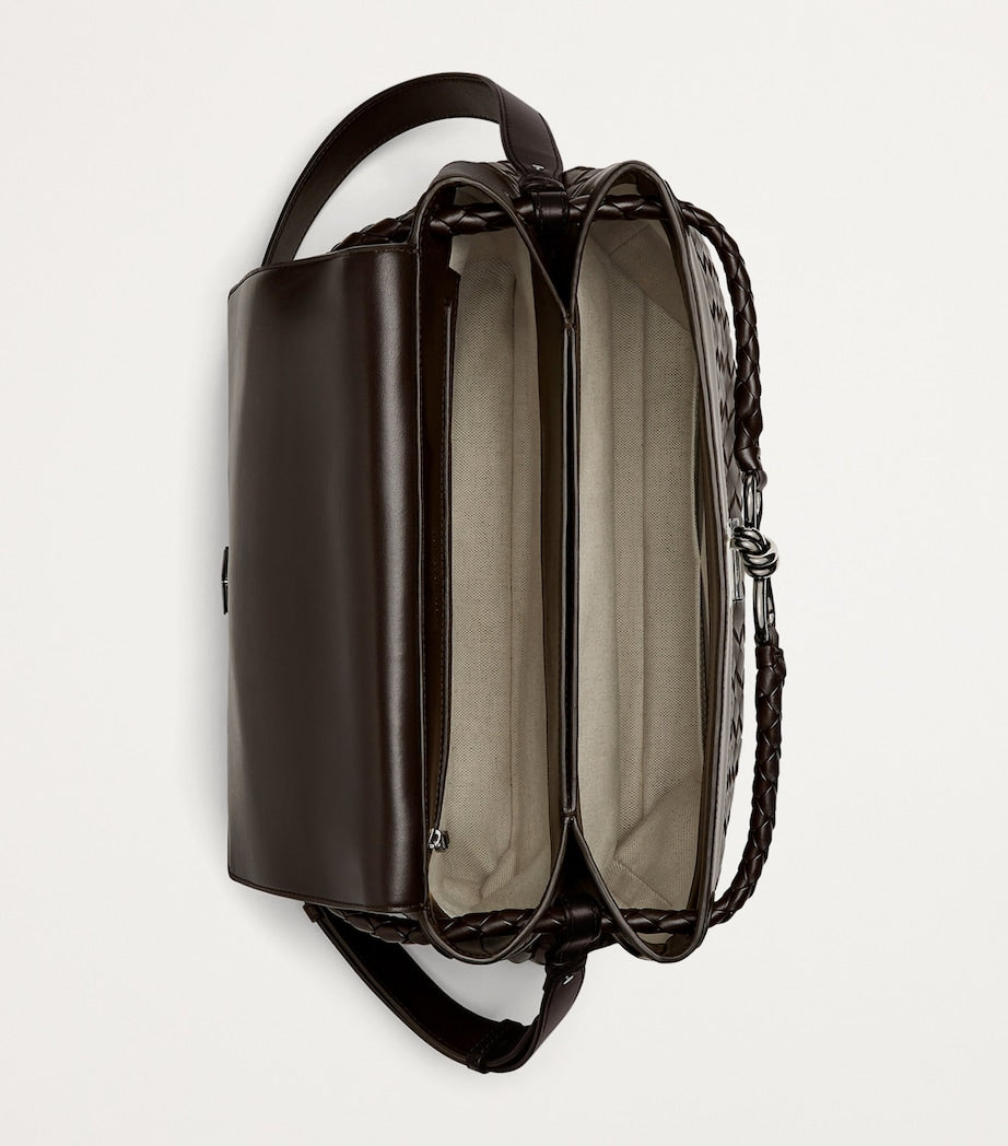 Medium Leather Andiamo Messenger Bag