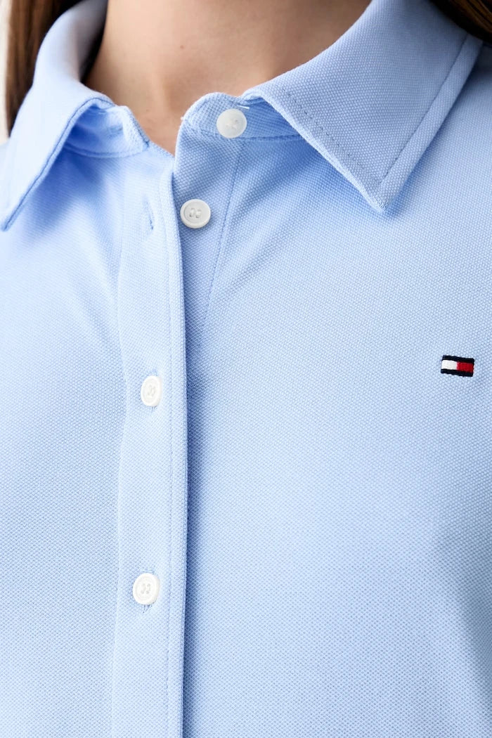 Tommy Hilfiger pamuk ve elastanlı kadın gömleği