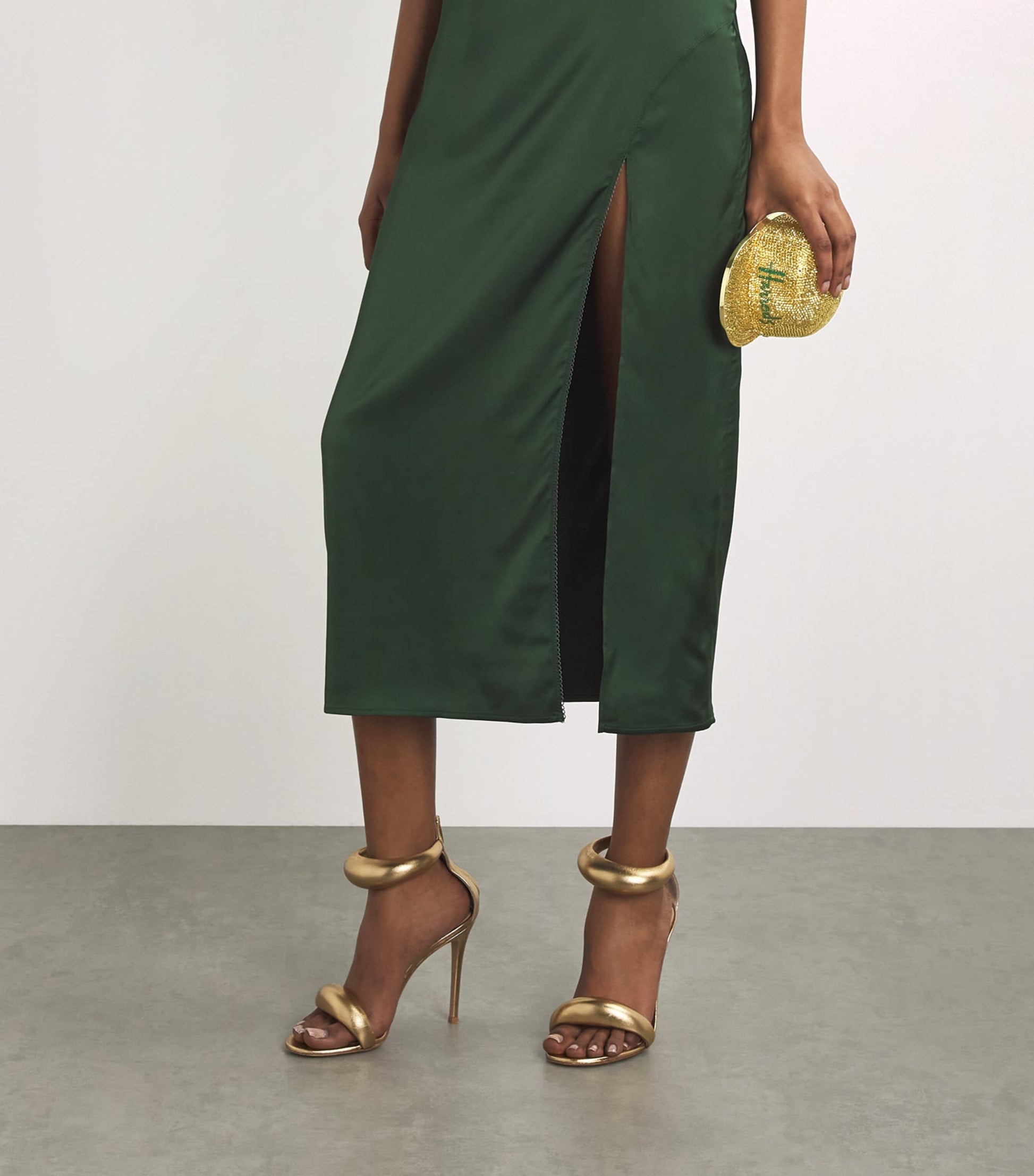 Judith Leiber Gold x Harrods EXCLUSIVE Cap Clutch Bag