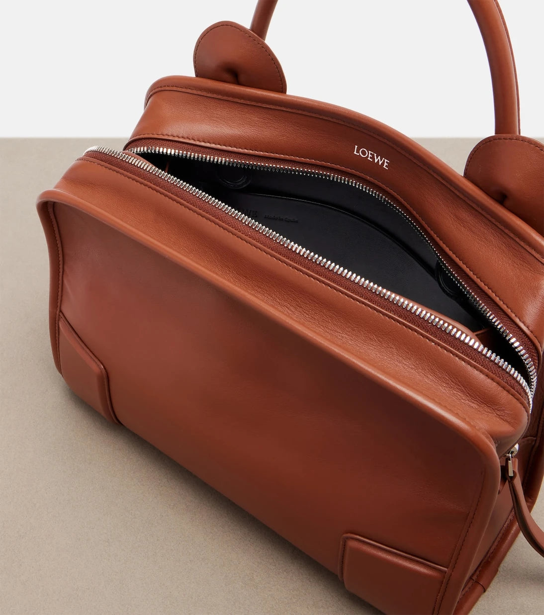 Loewe - Amazona 180 Lion Medium leather tote bag